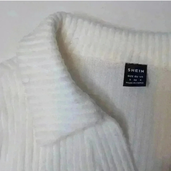 Waffle-knit-v-neck-sweaters-for-women - Picture 7 of 10